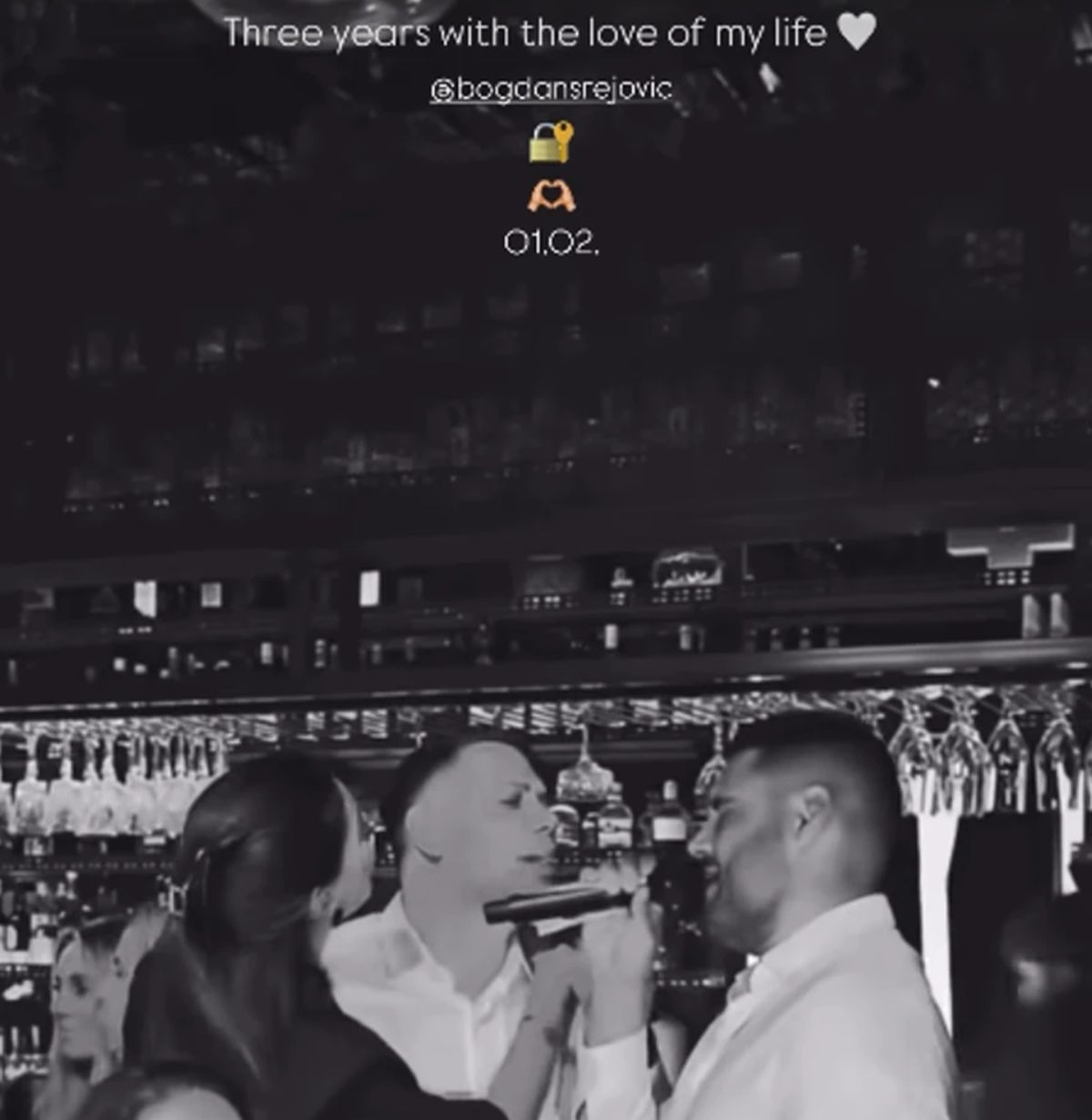 U domu Bogdana Srejovića i njegove žene veliko slavlje: Misica se oglasila emotivnom slikom, pucaju od sreće