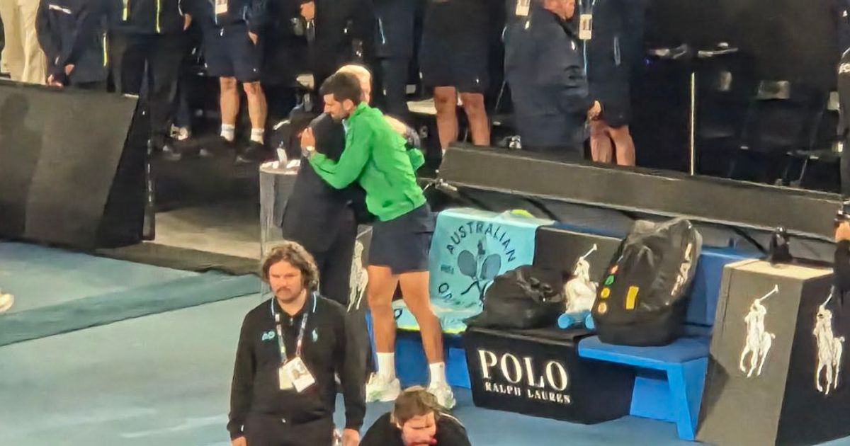 Evo ko je Đokoviću prvi prišao i tešio ga posle poraza u finalu Australijan opena