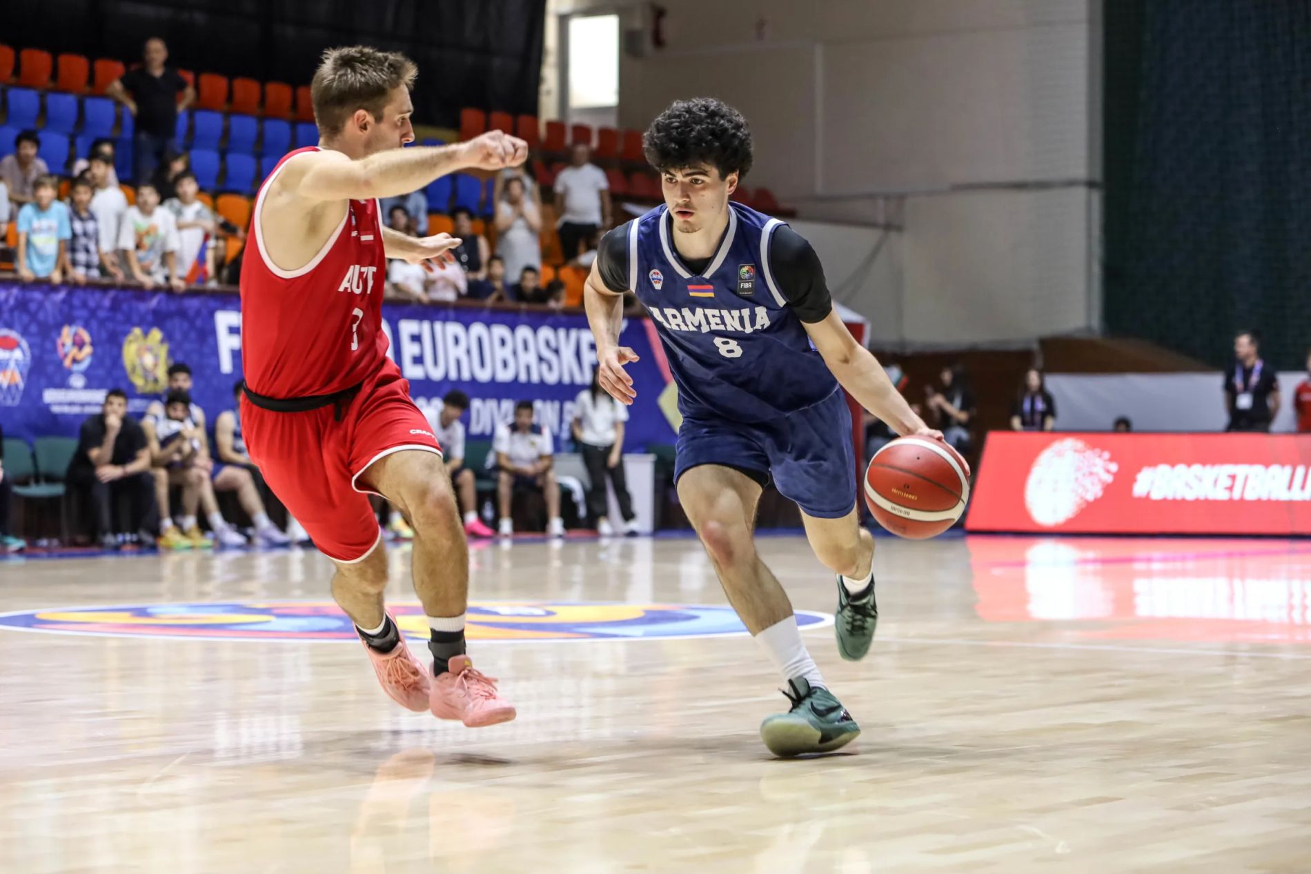 Srbin ga trenirao i uzeo titulu s njim, on postigao 84 poena na meču, a sad želi da ode u NCAA!