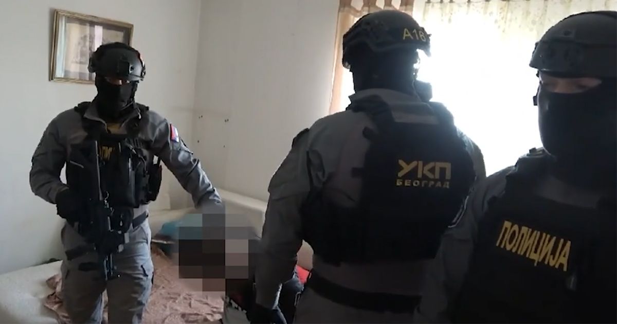 GLAVNA AKCIJA UKP: Direktor osnovne škole i dva saradnika uhapšeni zbog korupcije! – Vijesti GLAVNA AKCIJA UKP: Direktor osnovne škole i dva saradnika uhapšeni zbog korupcije! – Vijesti