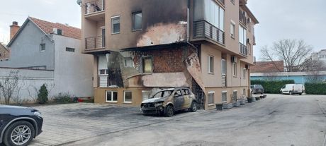 Zemun, zapaljeni automobili