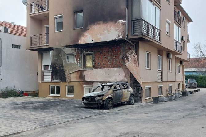 Zemun, zapaljeni automobili