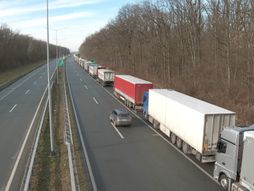 Kamioni, teretna vozila, Horgoš