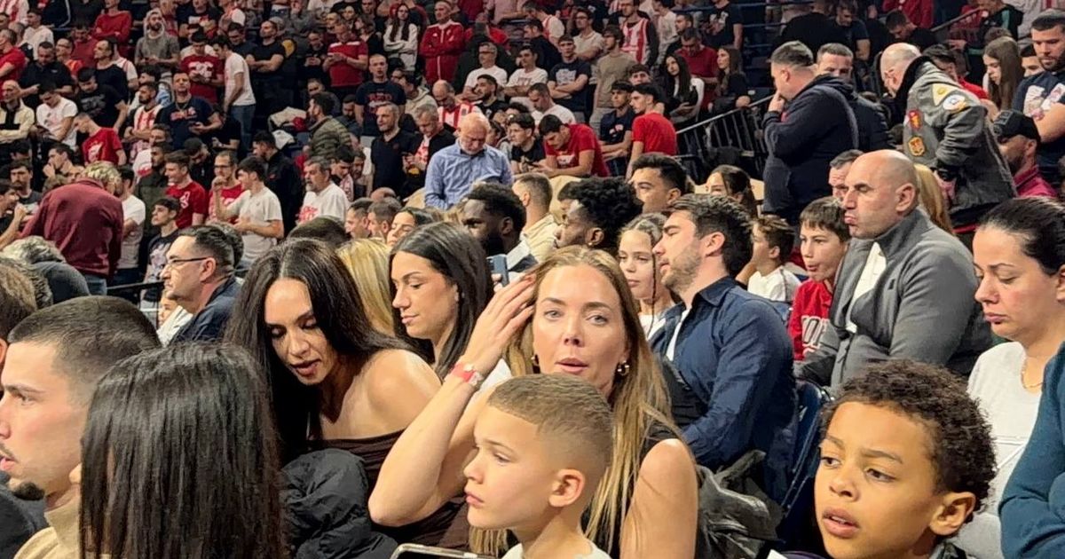 One husband plays for Zvezda, the other for Maccabi, and they are best friends: An incredible scene in the Arena
