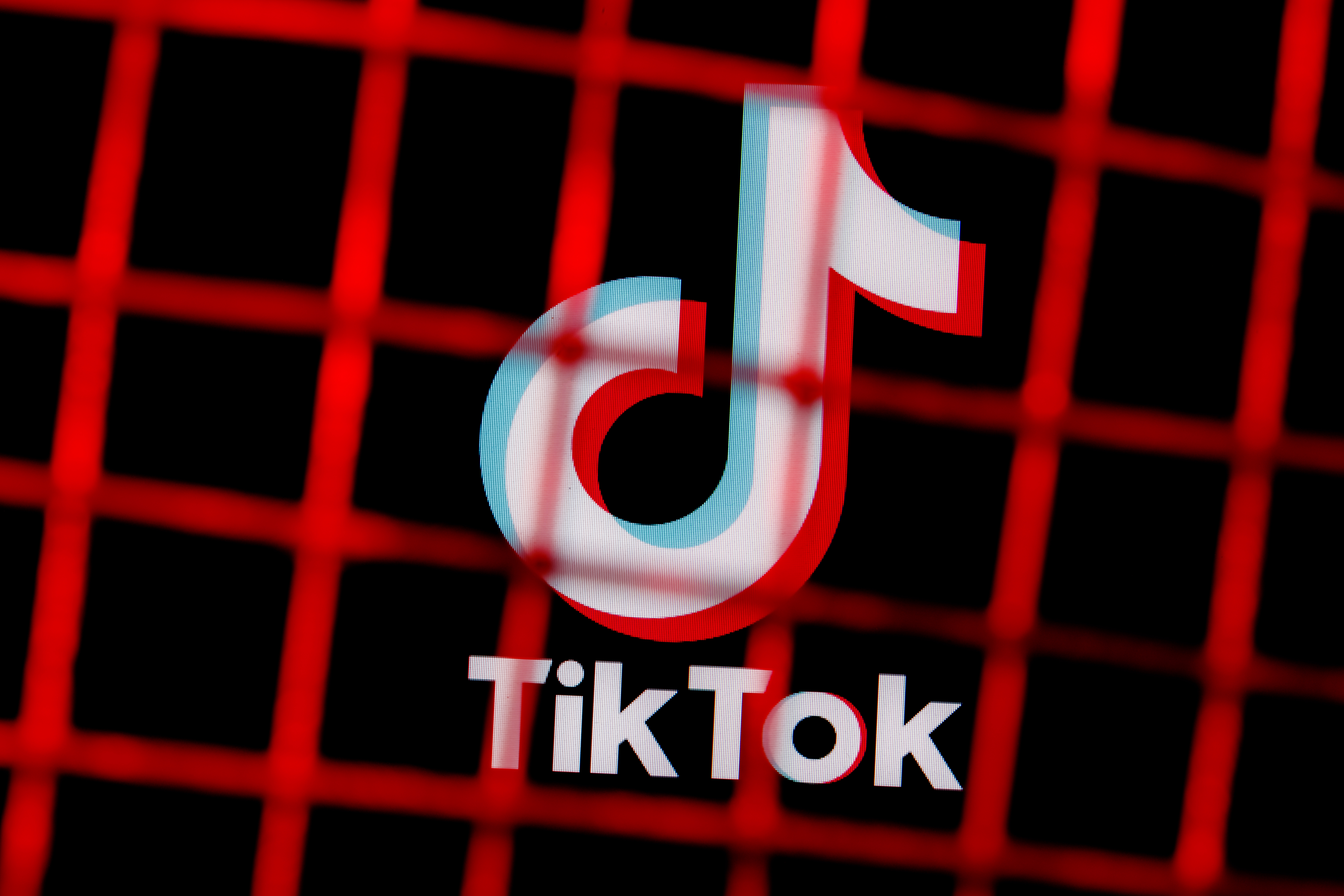 TikTok pod lupom: Brisel traži blokadu javnih naloga maloletnika pre nego što bude kasno