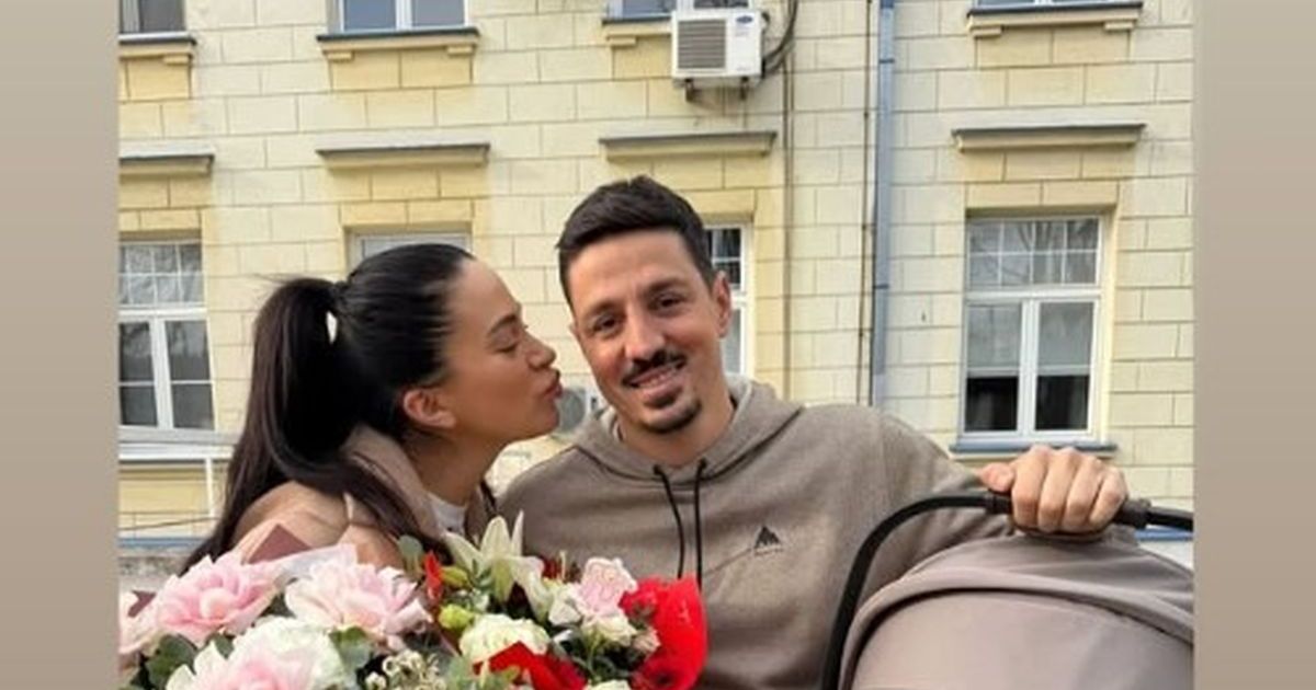 Ina Gardijan's Wealthy Boyfriend Took His Daughter and Singer Out of the Maternity Hospital! They Shared the First Baby Picture, He Can't Stop Smiling