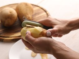 krompir, ljuštenje krompira, povrće, ljuštenje, povrće