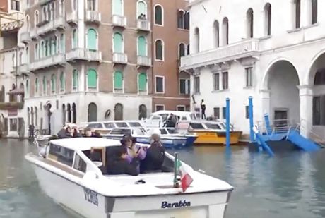 venecija, brod, gondola, haos