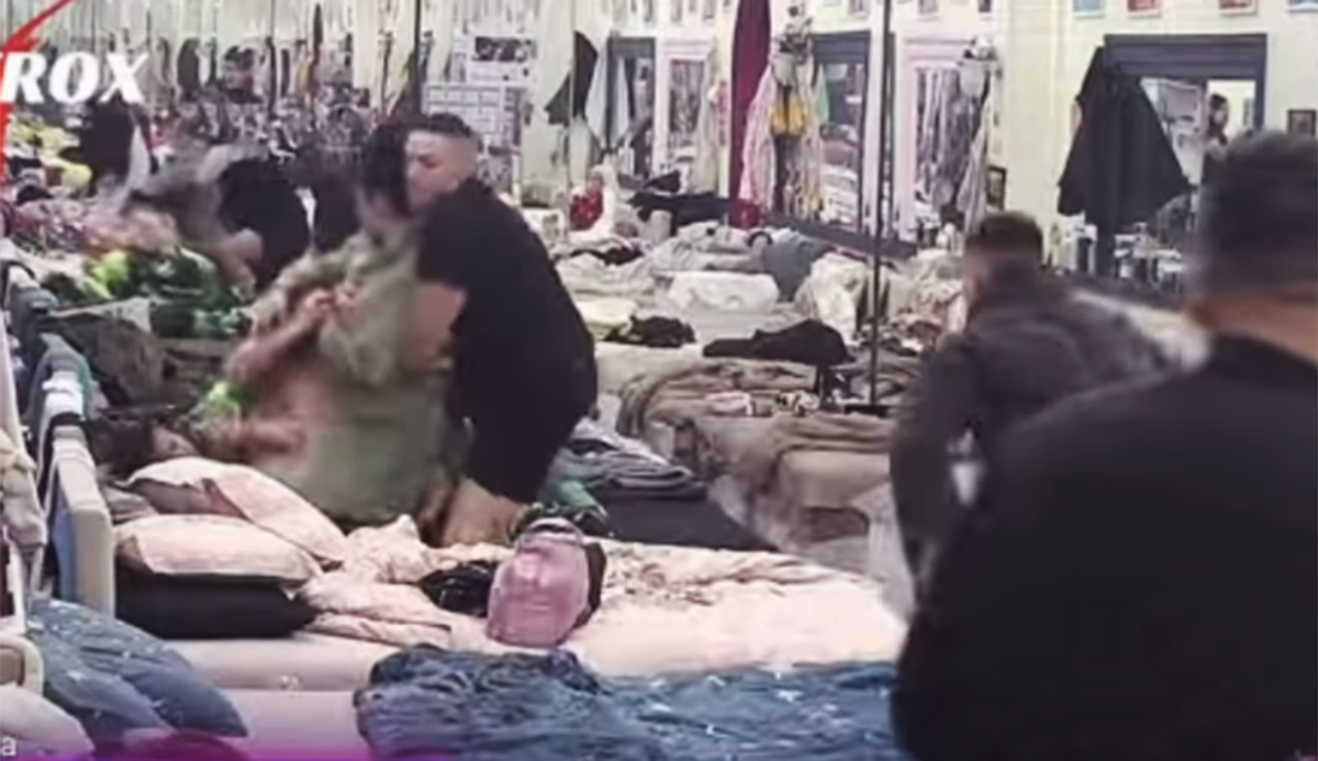 Maja Marinković unakazila lice cimerki u Eliti! Isplivao snimak tuče učesnica, obezbeđenje ih jedva razdvojilo