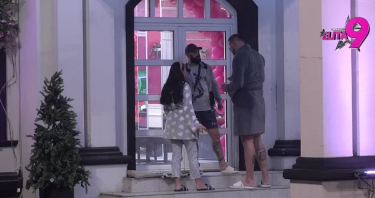 Ne dolazi sebi nakon što ga je Aneli nazvala UBICOM! Janjuš očajan: "Zbog tebe nema drugo dete"