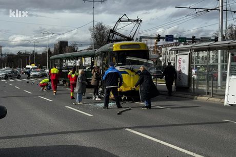Tramvaj iskočio iz šina Sarajevo