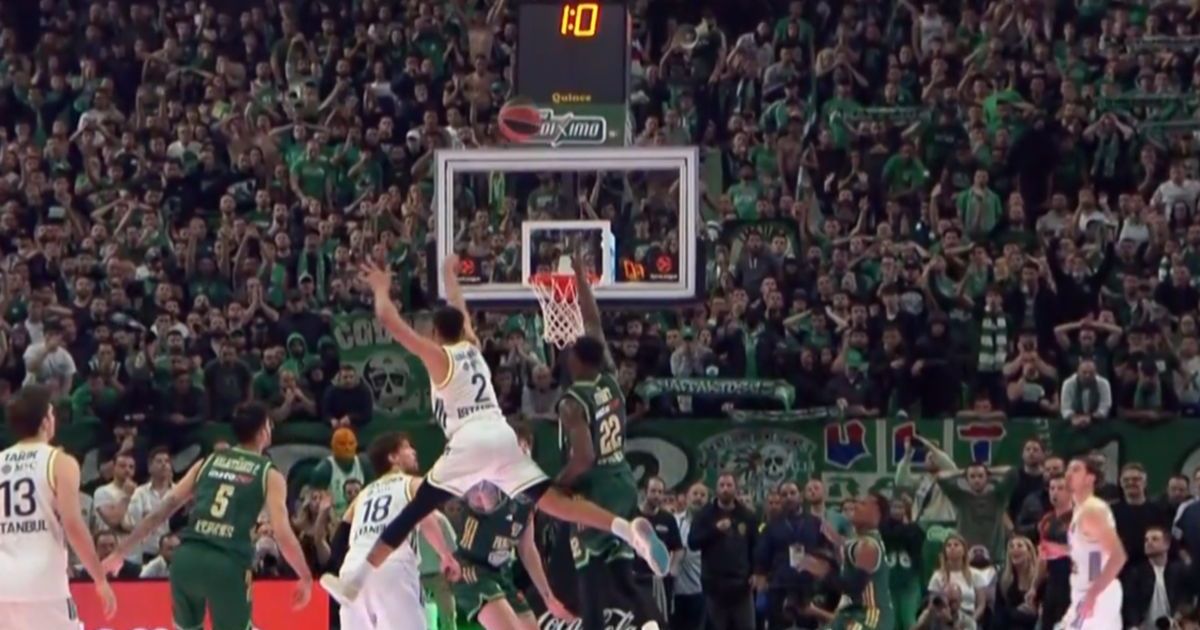 Madness in Athens! Baldwin's abnormal buzzer-beater downs Panathinaikos!