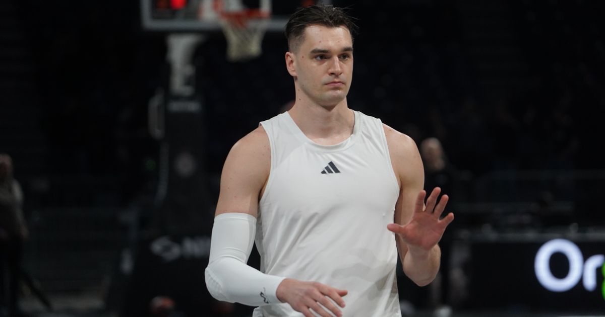 Hezonja Delighted Partizan Fans Before the Match