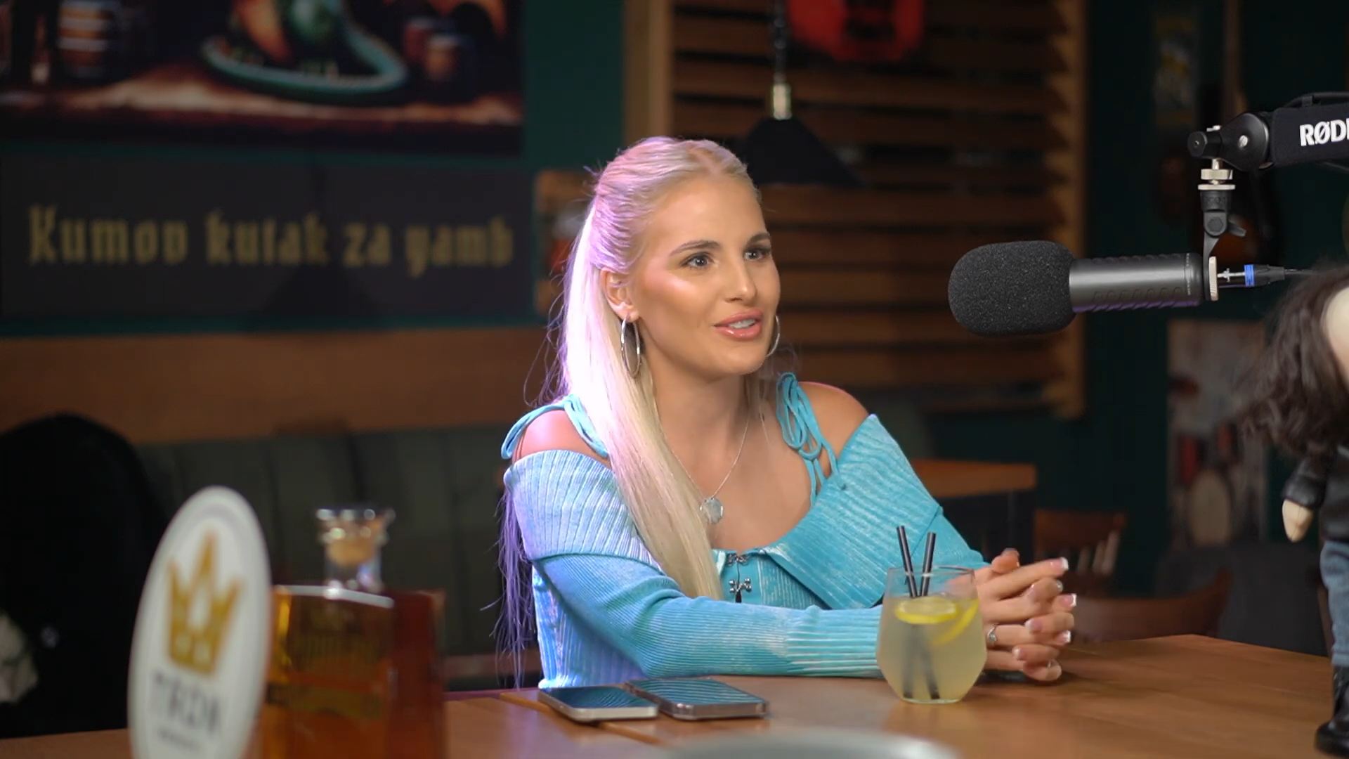 "Njena majka se bavi vradžbinama" Pevačica o estradi i teškom periodu: "Bila sam na ivici, Bog me je sačuvao"