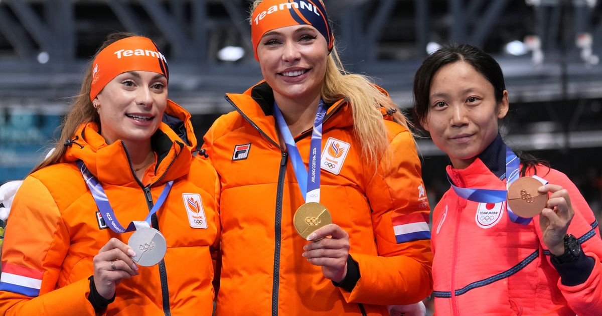 Beauty Duel Goes to Femke Kok at the Winter Olympics: She Broke the Record and Left the Most Beautiful Athlete of the Winter Olympics Behind