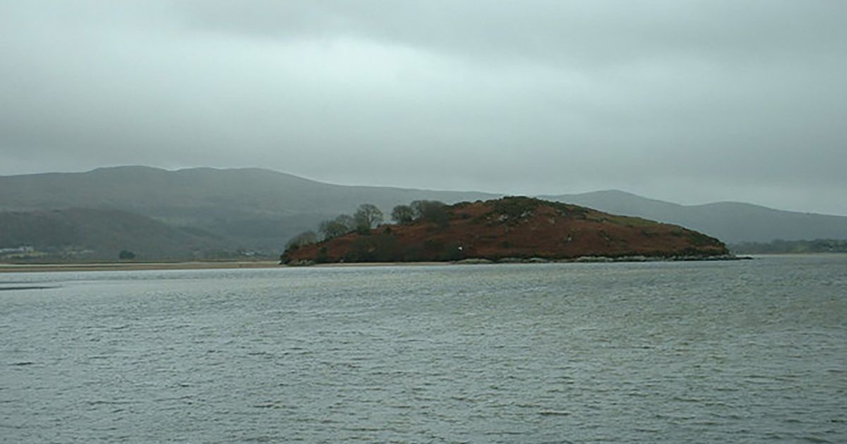 Queen Anne's Island Is For Sale: It Comes With a Stone House and Pastures, Unbelievable Price!