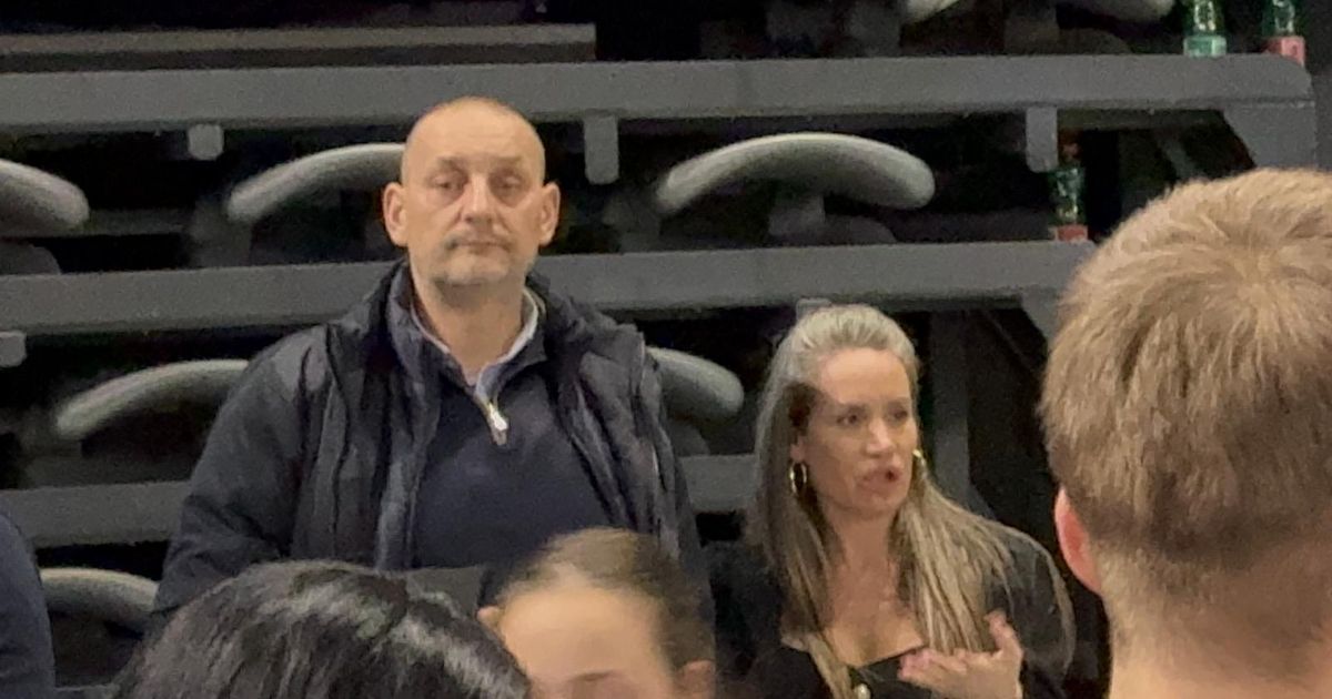 This is Ana Bekuta's son, whom she had very young: He lives away from the public eye, he arrived in Zagreb for her concert