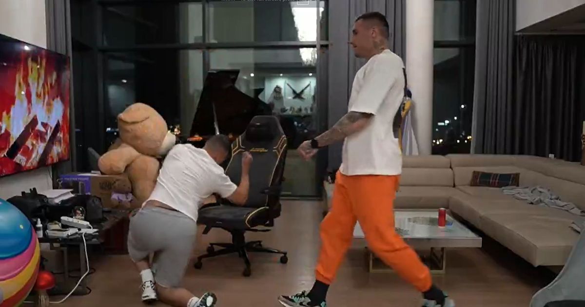 Hit! Joker Ilić kicked Baka Prase during his live stream, he immediately fell to the ground and started groaning, barely getting up