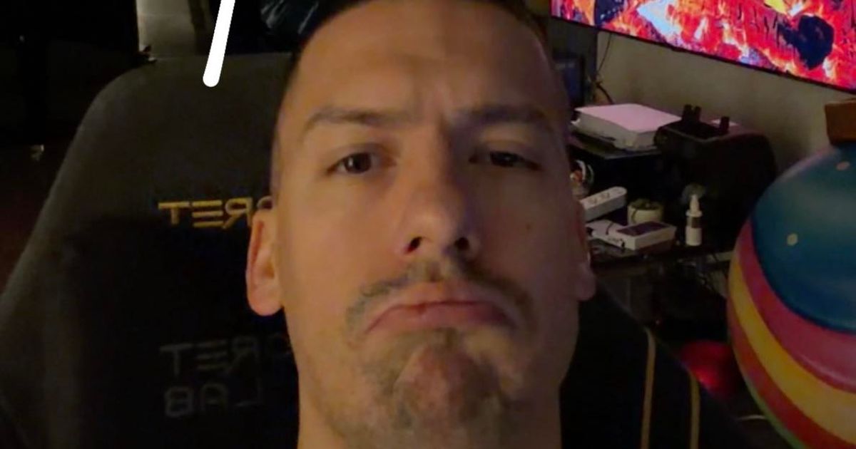 Baka Prase shocked by new post