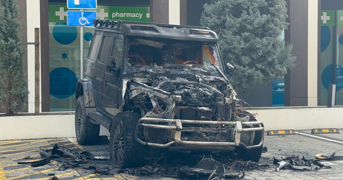 Young man arrested on suspicion of setting fire to Baka Prase's car