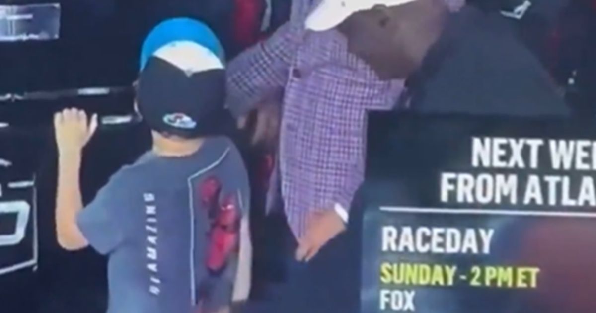 While Jokic played in the All-Star game, Michael Jordan angered America, see what he did to a little boy