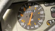 Pronađen Renault 5 iz 1982. koji je prešao samo 12 km: Kupila ga, pa ga od straha zaključala