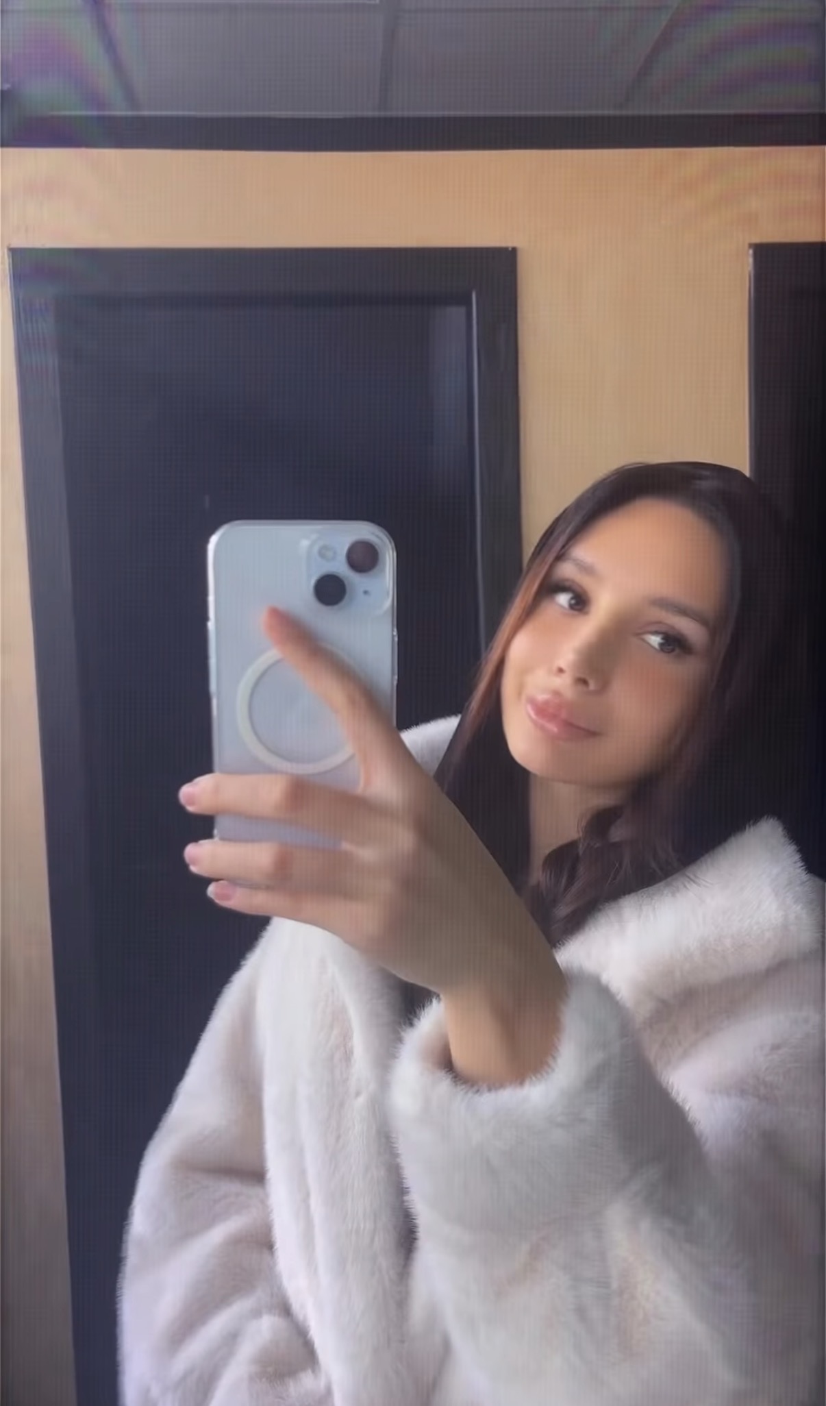 Nina Đogani priznala zašto krije lice svog dečka: Progovorila o tajnoj vezi, pa pomenula Lunine bivše momke