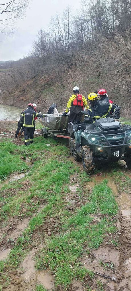 Potraga za nestalima u okolini Leskovca