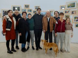 Otvorena izložba „Porodica vetra“ Stefana Đorđevića u prepunoj Filmskoj galeriji Dvorane Kulturnog centra Beograda