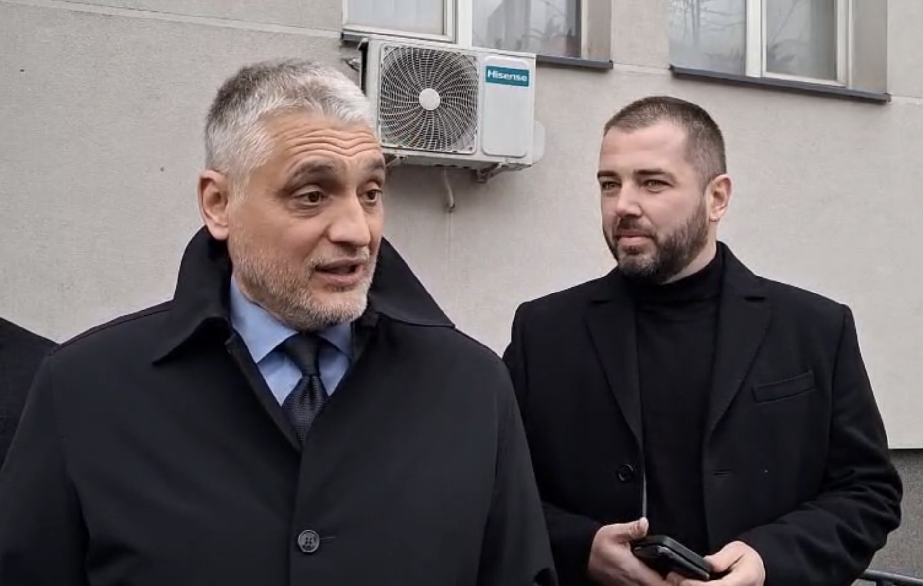 Aca Kos kupio besnu mašinu od 180.000 evra: U ovome sada vozi Čedu Jovanovića, pokazao svoju zver