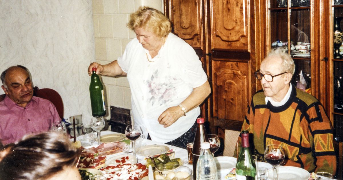 We invited a homeless man for dinner, he stayed with us for 45 years: Their incredible story breaks hearts!