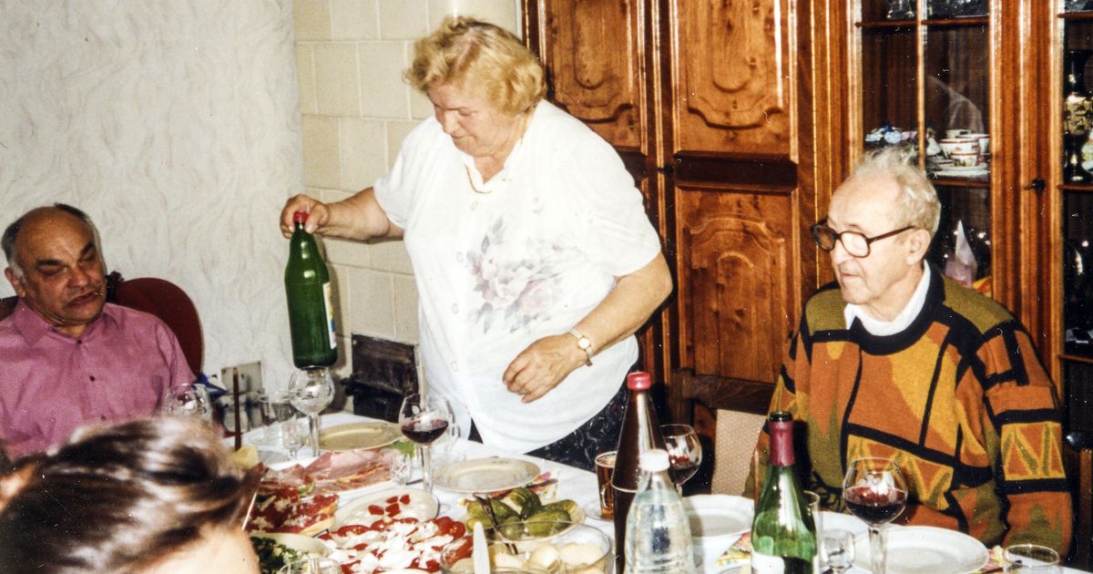 Возможно, он висит у вас на стене, а вы не знаете, сколько он стоит: этот гобелен времен старой Югославии становится все более востребованным