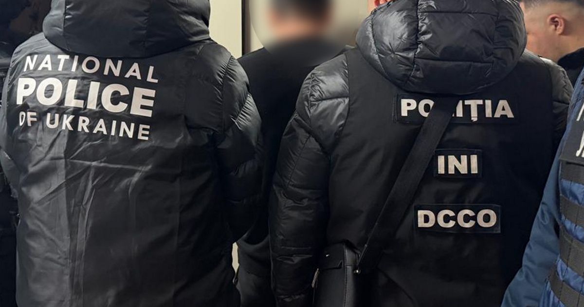 Ukrajina: Desetine pretresa u okviru istrage protiv službenika za regrutaciju