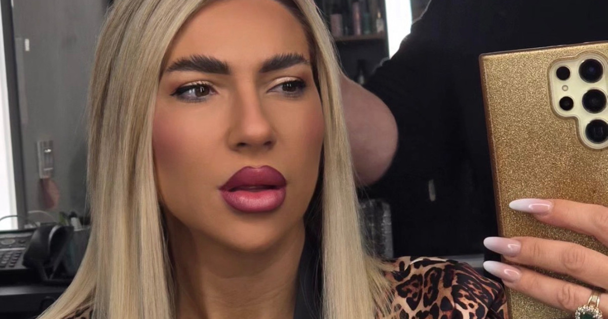 Jovana provocira samo tako! Voditeljka objavila bezobrazan snimak: Raskopčala košulju, a Tigar odmah reagovao