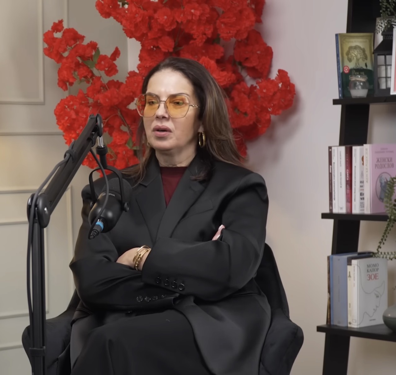 U domu Nataše Ninković obeležava se krsna slava: Glumica pripremila sve - na stolu pogača, žito i venčić