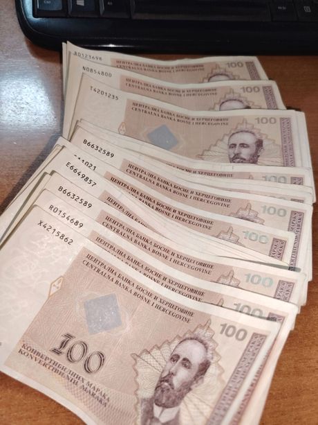 falsifikovanje novca, hapšenje, granični prelaz