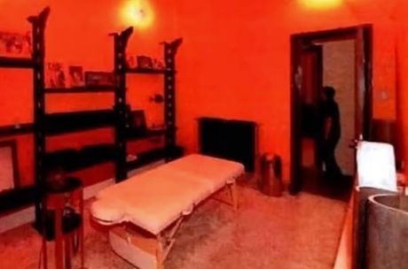 Džefri Epstajn stan u Parizu, Jeffrey Epstein