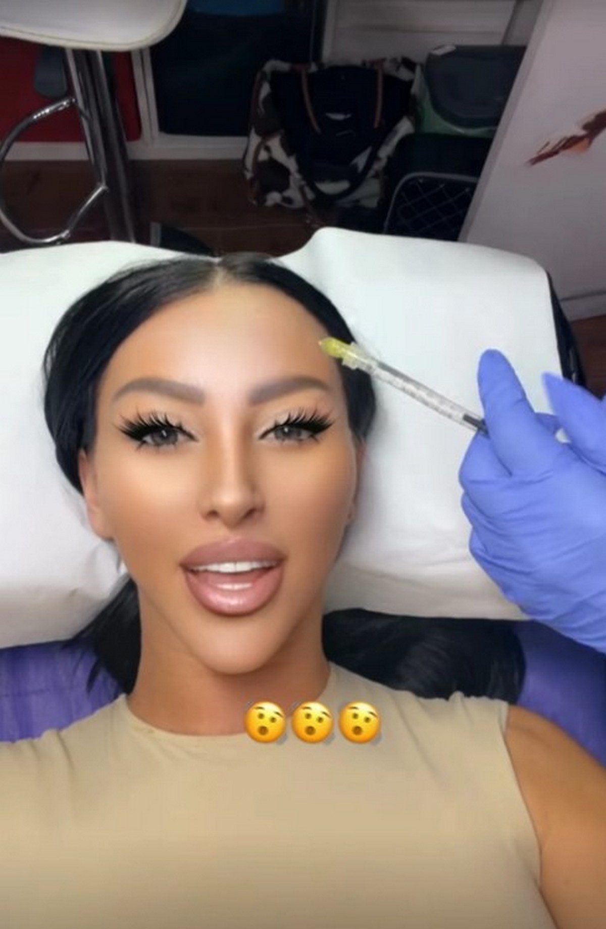 Starleta otišla na korekciju i to nije bilo dovoljno: Uključila filter pa menjala lični opis - svi su u šoku