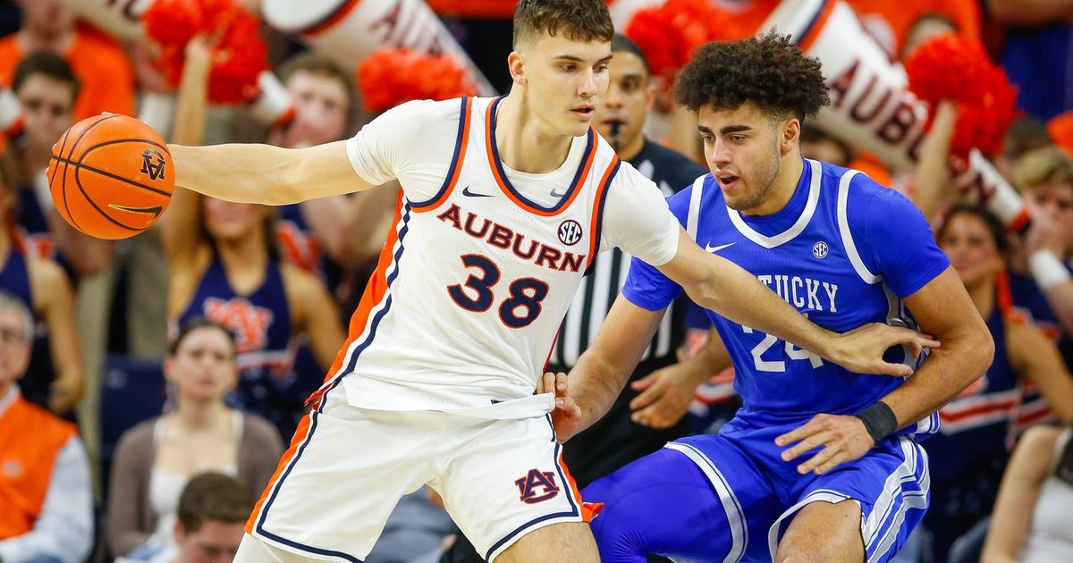 Filip će se u nedelju boriti za koledž trofej: Srpski košarkaš odigrao treću sjajnu partiju na čuvenom turniru