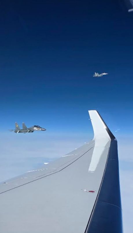 Vučić, suhoj, kazahstan