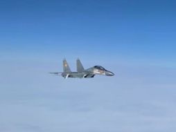 Vučić, suhoj, kazahstan