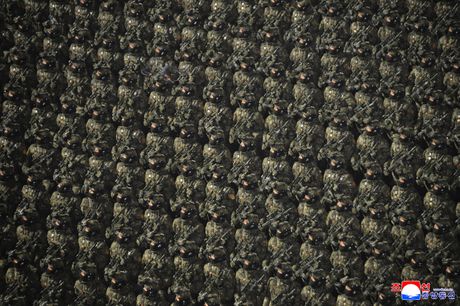 Severna Koreja, vojna parada