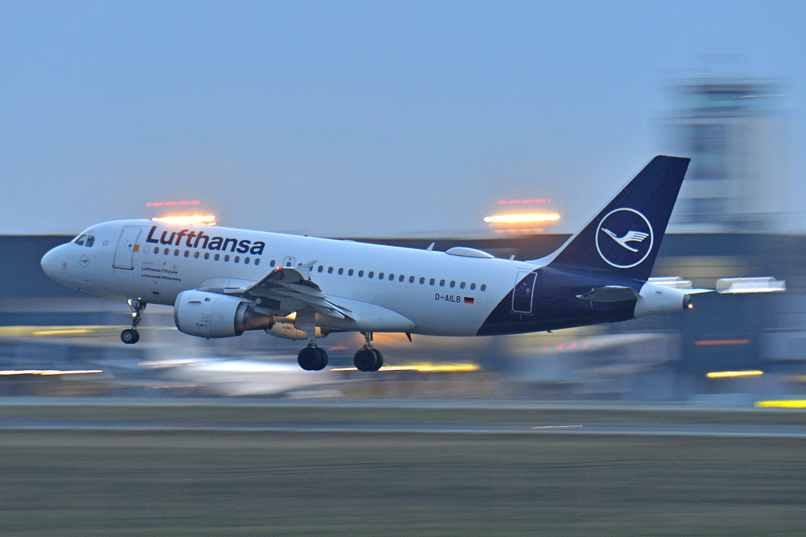 Lufthansa od juna ponovo uvodi do tri dnevna leta između Minhena i Beograda
