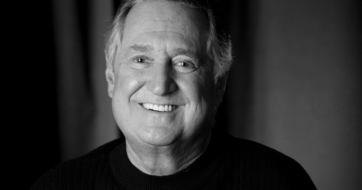 Legendary Neil Sedaka Dies