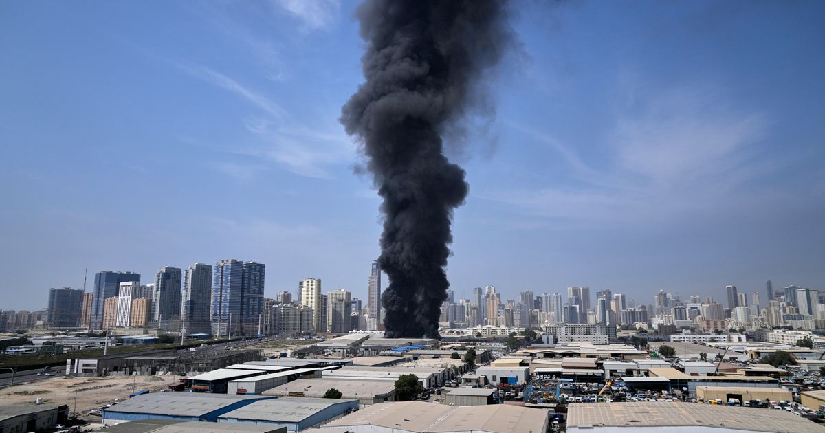 Iran raketama gađao UAE, ljudima naređeno da odu u skloništa: Hitno se oglasilo Ministarstvo odbrane