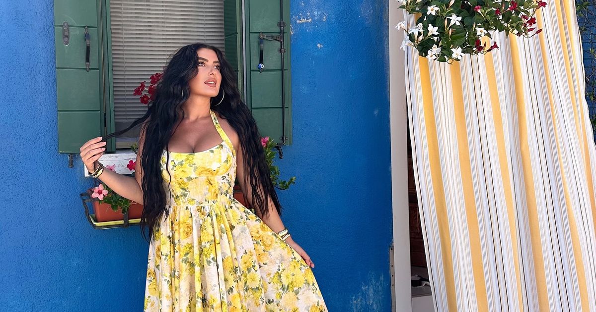 Posle drame u Dubaiju, ovako uživa: Ćerka estradnog para u crkvi za Lazarevu subotu, slavi Vrbicu venčićem