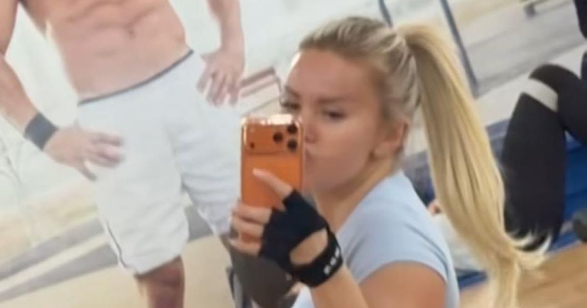 "We're having a baby" Sanja Stanković hides her boyfriend like a snake hides its legs, now filmed her stomach and everyone is AMAZED