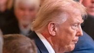Da li to Tramp ima herpes zoster? Čudna mrlja na vratu predsednika SAD