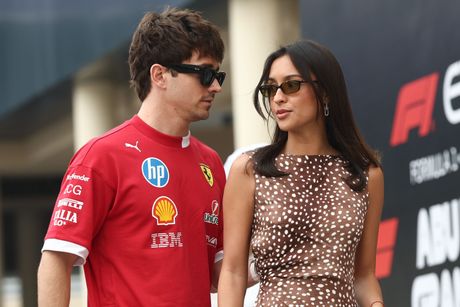 Charles Leclerc of Ferrari and Alexandra Saint-Mleux  Šarl Lekler Aleksandra Formula 1