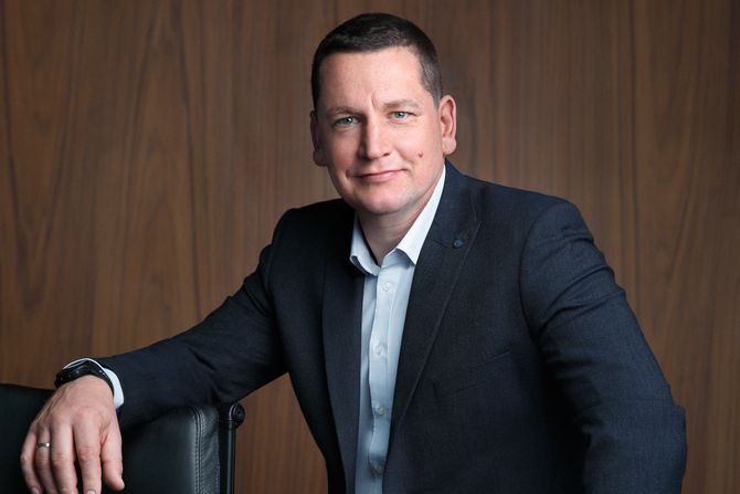 potpredsedniki u MOL grupi, Szabó Szabolcs